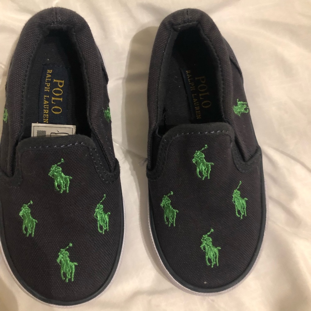 Sale! 🏈 Toddler blue and green polo shoes